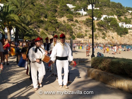 folklore dance in Ibiza