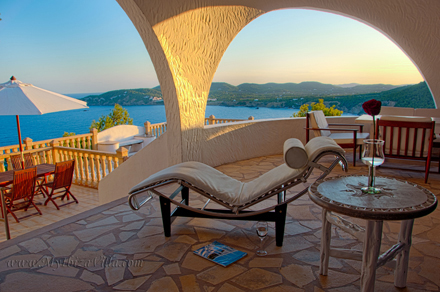Geniet van uw ontbijt op het buiten terras van deze vakantie woning Ibiza. 